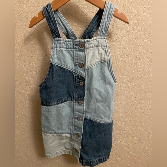 GAP Other - NWOT Baby gap denim jumper (5t)